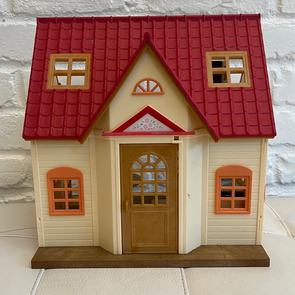 Calico Critters House with furniture